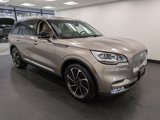 Used 2020 Lincoln Aviator Reserve w/ Equipment Group 202A image 3