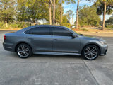 Used 2016 Volkswagen Passat 1.8T R-Line w/ R-Line Lighting Package image 2