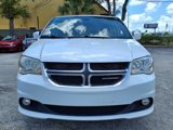 Used 2019 Dodge Grand Caravan SXT image 2