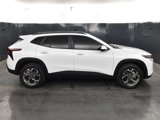 Used 2024 Chevrolet Trax LT w/ Driver Confidence Package image 3