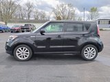 Used 2019 Kia Soul + image 3