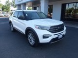 Used 2020 Ford Explorer XLT image 2