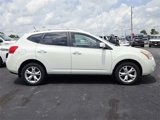 Used 2010 Nissan Rogue SL image 2