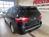 Used 2015 Toyota Sienna XLE image 3