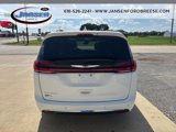 Used 2022 Chrysler Pacifica Touring-L image 5