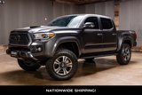 Used 2019 Toyota Tacoma TRD Sport image 4