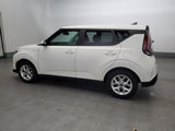Used 2023 Kia Soul LX w/ LX Technology Package image 3