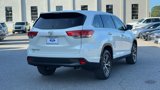 Used 2019 Toyota Highlander LE image 5