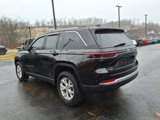 Certified 2023 Jeep Grand Cherokee Limited image 3