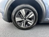 Used 2022 Kia Niro EX Premium image 2