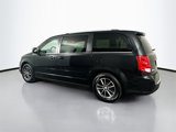 Used 2017 Dodge Grand Caravan SXT w/ Driver Convenience Group image 5