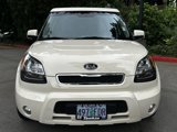 Used 2011 Kia Soul ! image 2