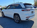Used 2022 Jeep Grand Cherokee Overland w/ Luxury Tech Group IV image 4