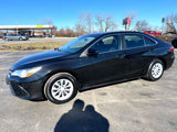 Used 2016 Toyota Camry LE image 3