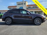 Used 2018 Porsche Macan S image 2