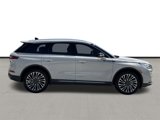 Used 2021 Lincoln Corsair Reserve w/ Equipment Group 201A image 4