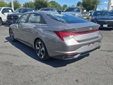 Used 2022 Hyundai Elantra SEL w/ Convenience + Premium Package image 3