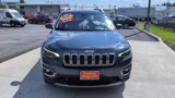 Used 2019 Jeep Cherokee Limited w/ Technology Group image 2