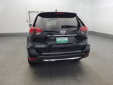Used 2017 Nissan Rogue SV image 6