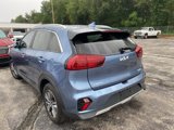 Used 2022 Kia Niro EX image 4