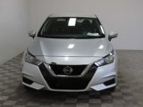Used 2021 Nissan Versa SV image 2
