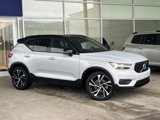 Used 2022 Volvo XC40 T5 R-Design w/ Advanced Package image 2