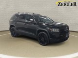 Used 2023 GMC Acadia SLE w/ Driver Convenience Package image 3