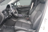 Certified 2024 Porsche Macan image 5