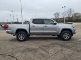 Used 2016 Toyota Tacoma SR5 image 2
