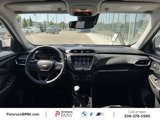 Used 2023 Chevrolet TrailBlazer LT w/ Convenience Package image 2