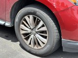 Used 2019 Nissan Pathfinder SV w/ SV Tech Package image 6