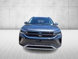Used 2024 Volkswagen Taos SE image 2