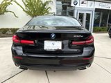 Certified 2022 BMW 530e w/ Convenience Package image 4