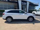 Used 2020 Kia Sorento AWD V6 image 2