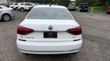 Used 2018 Volkswagen Passat 2.0T SE image 4