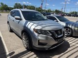 Used 2018 Nissan Rogue S image 2