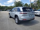 Used 2022 Jeep Grand Cherokee Limited image 3