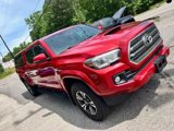 Used 2017 Toyota Tacoma TRD Sport image 5