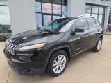 Used 2016 Jeep Cherokee Latitude w/ Comfort/Convenience Group image 3