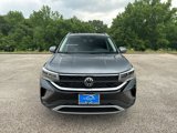 Certified 2024 Volkswagen Taos SE image 3