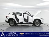 New 2025 Chevrolet Trax LT w/ Sunroof Package image 3