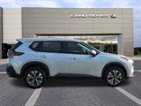 Used 2023 Nissan Rogue SV image 4