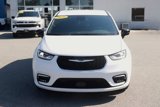 New 2026 Chrysler Pacifica Select image 2