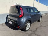 Used 2016 Kia Soul + image 4