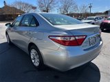 Used 2016 Toyota Camry LE image 5