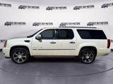 Used 2010 Cadillac Escalade ESV Premium image 4