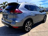 Used 2020 Nissan Rogue SL w/ Premium Package image 3