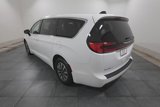 Used 2023 Chrysler Pacifica Touring-L image 6