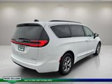 Used 2023 Chrysler Pacifica Limited image 4