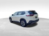 Used 2023 Nissan Rogue SV image 2